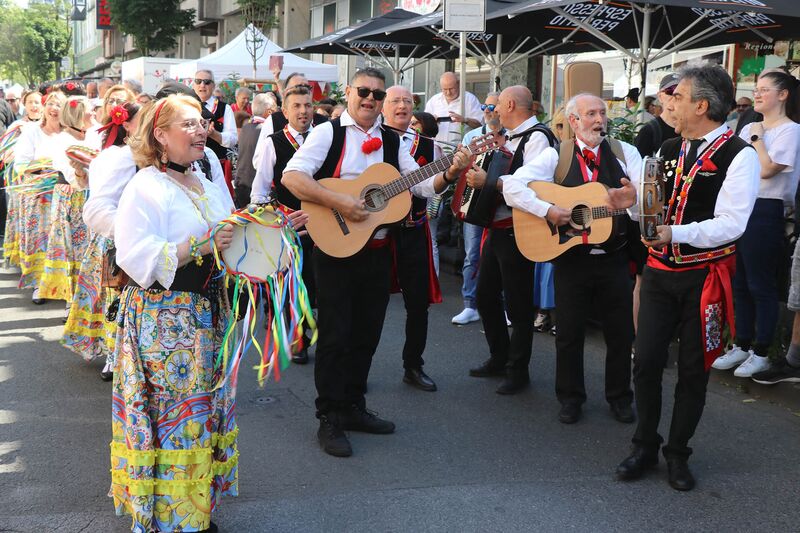 Musikgruppe beim Kultur- und Heimatfest Solitalia 2023 in Ohligs